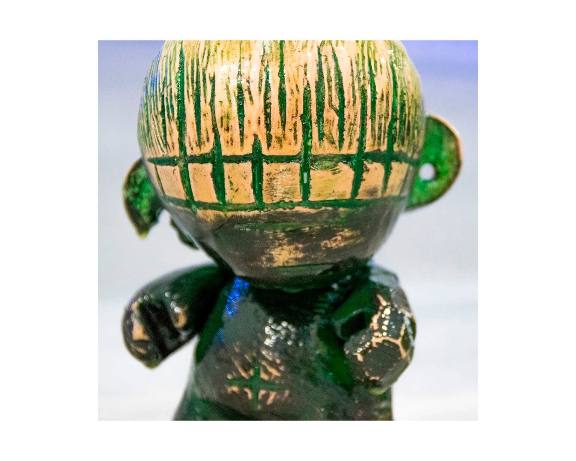 GREEN POXY Art Toy Munny Jorge Carrasco detalle