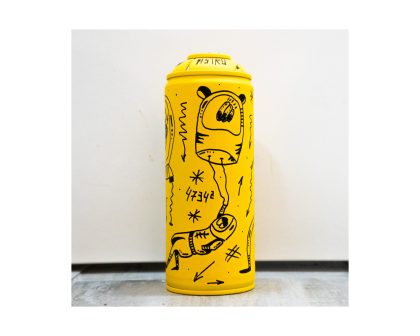 Astronaut custom spray urbano graffiti amarillo bis