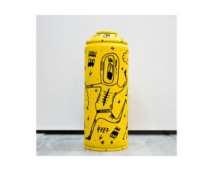 Astronaut custom spray urbano graffiti amarillo2