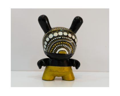 Custom Dunny de KidRobot por Roxy. Dot Series: Gold 2