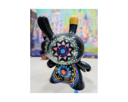 Custom Dunny de KidRobot por Roxy. goldxy