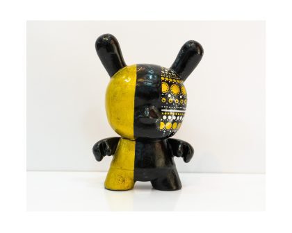 Custom Dunny de KidRobot por Roxy. Dot Series: Gold 1